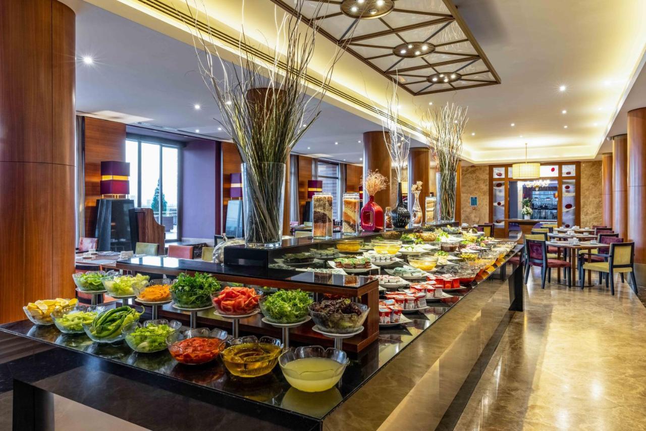 ホテル Bb チェリキ パレス ブルサ エクステリア 写真 The buffet at the hotel
