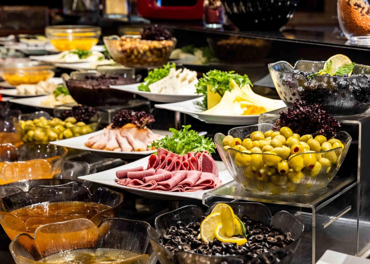 ホテル Bb チェリキ パレス ブルサ エクステリア 写真 A buffet